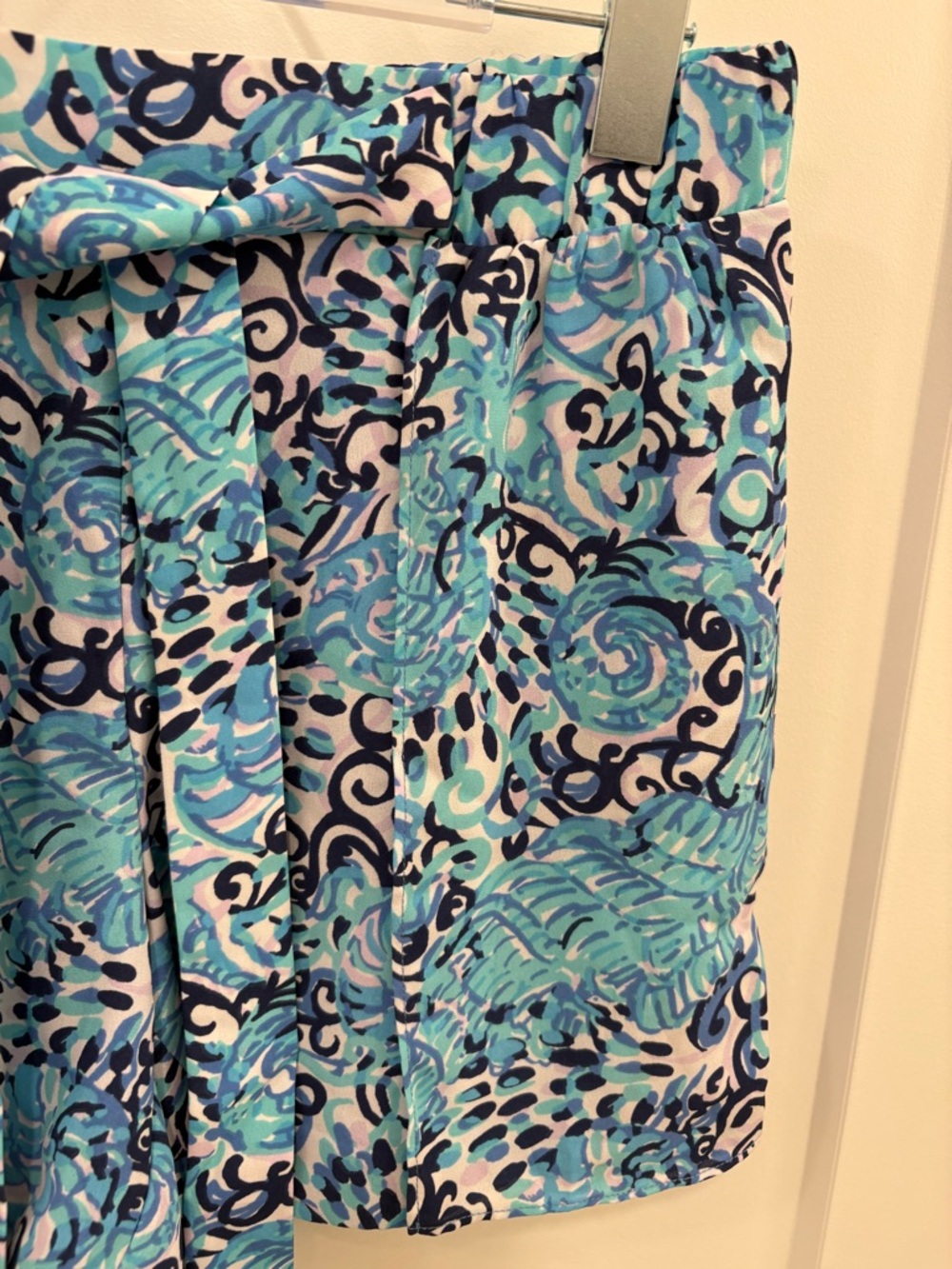 Lilly Pulitzer Mylee Tie Front Shorts in Light Aqua Spritz Size 6 - Picture 3 of 9